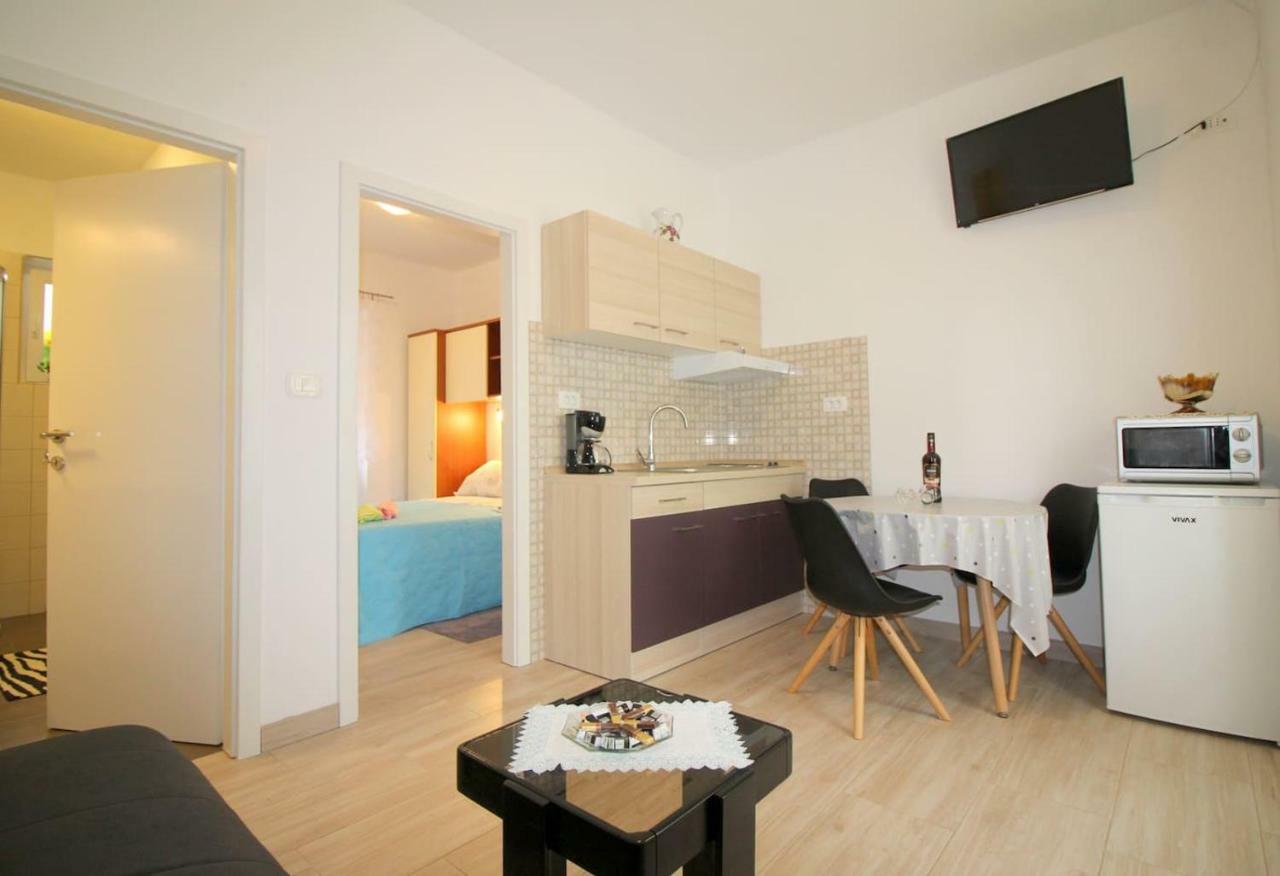 Apartment Noemi In City Center Poreč Eksteriør bilde